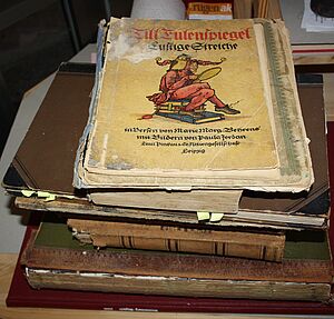 Eine zerfledderte Ausgabe von "Till Eulenspiegel. Lustige Streiche".