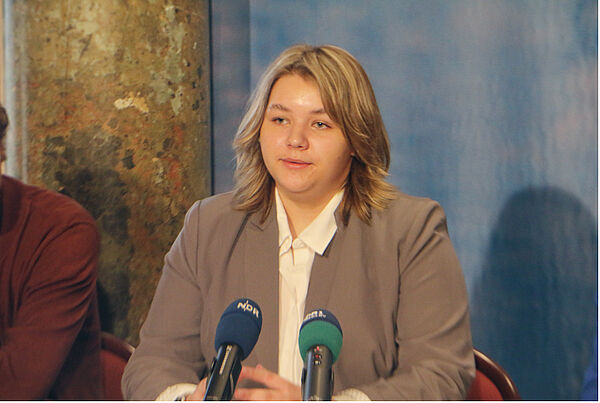 Ein Porträt von Jette Bolz.